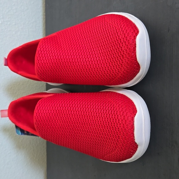 NWT Skechers Red Go Walk Slip On Shoes Size 7.5 - Picture 5 of 9